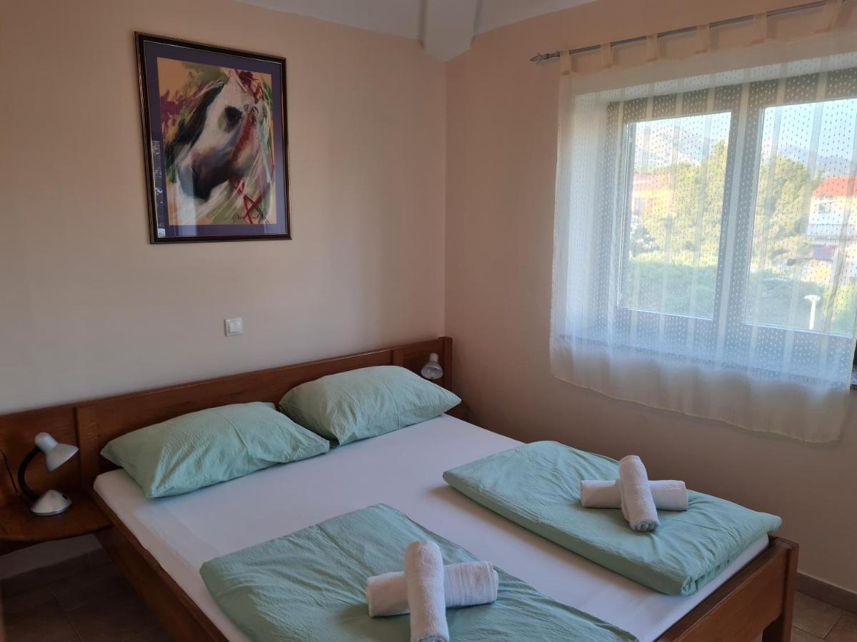 Apartment Lavanda สตารีกราด-ปาเคลนีซา ภายนอก รูปภาพ
