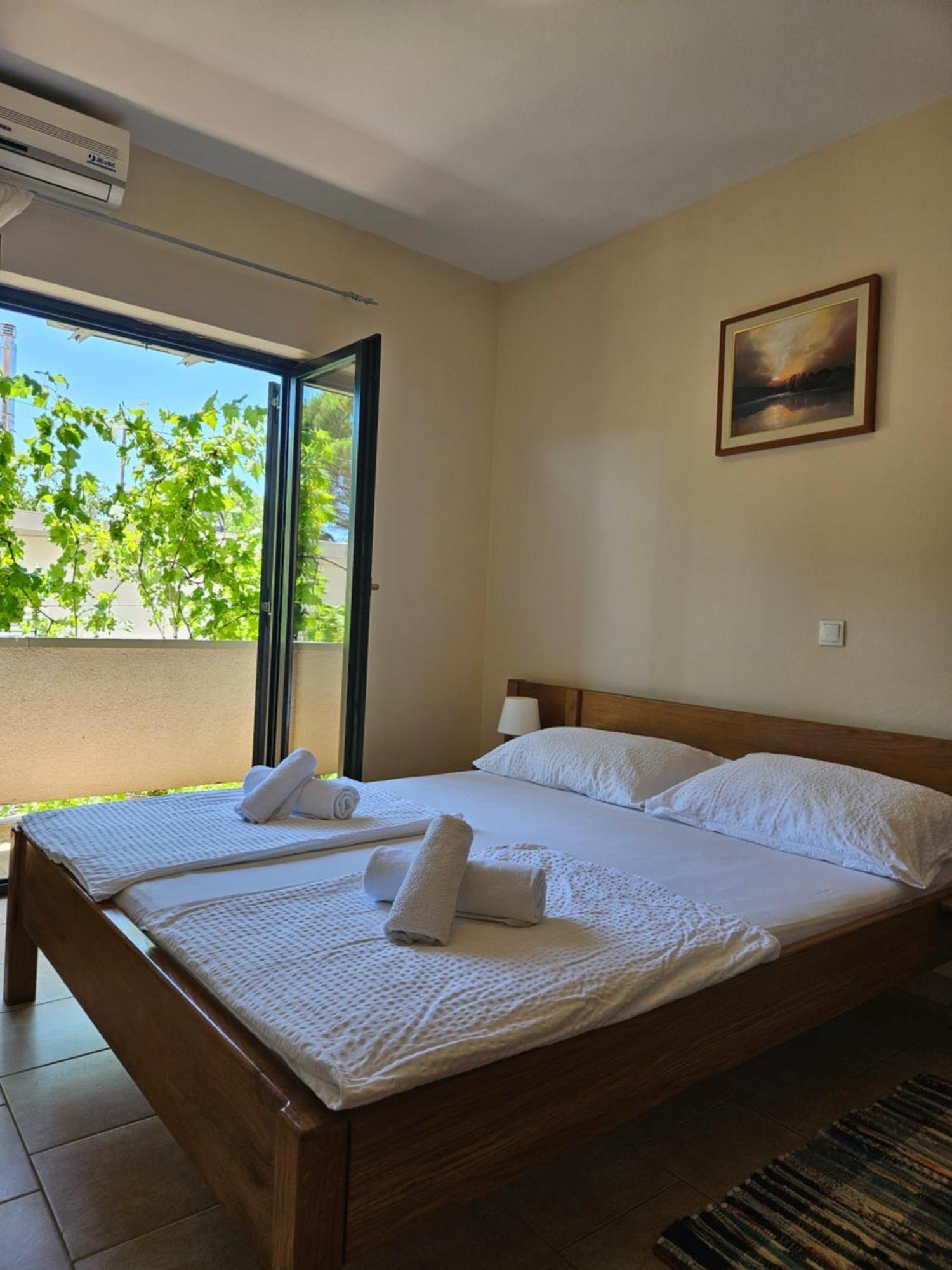 Apartment Lavanda สตารีกราด-ปาเคลนีซา ภายนอก รูปภาพ