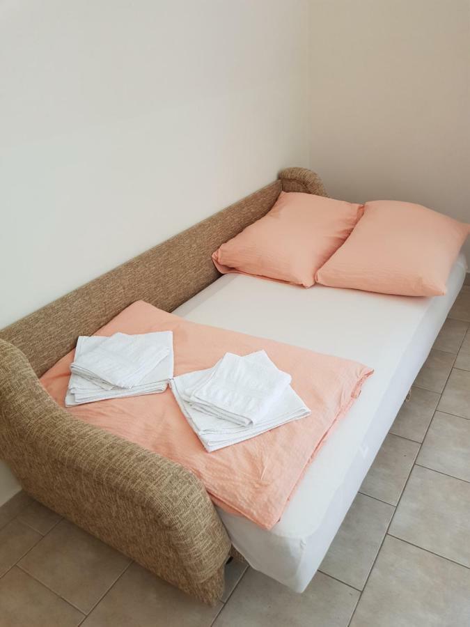 Apartment Lavanda สตารีกราด-ปาเคลนีซา ภายนอก รูปภาพ